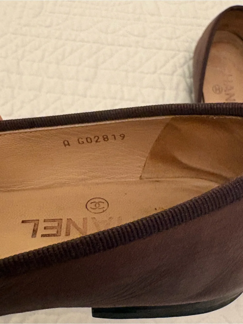 Chocolate brown chanel ballet flats size 37
